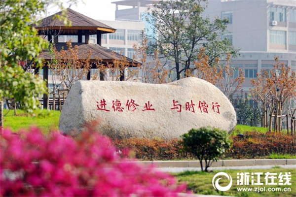 不仅是缺钱！仅46%美国人有暑期旅行计划，国际游客也在减少