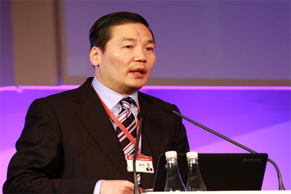 人民币重磅行情！对美元中间价再调贬67个基点 隔夜在岸价放量大跌 美元短线弹升趋势恐未消停